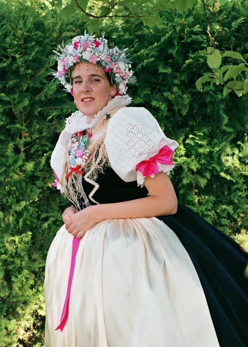 b) nevesta-z-jundrova-a