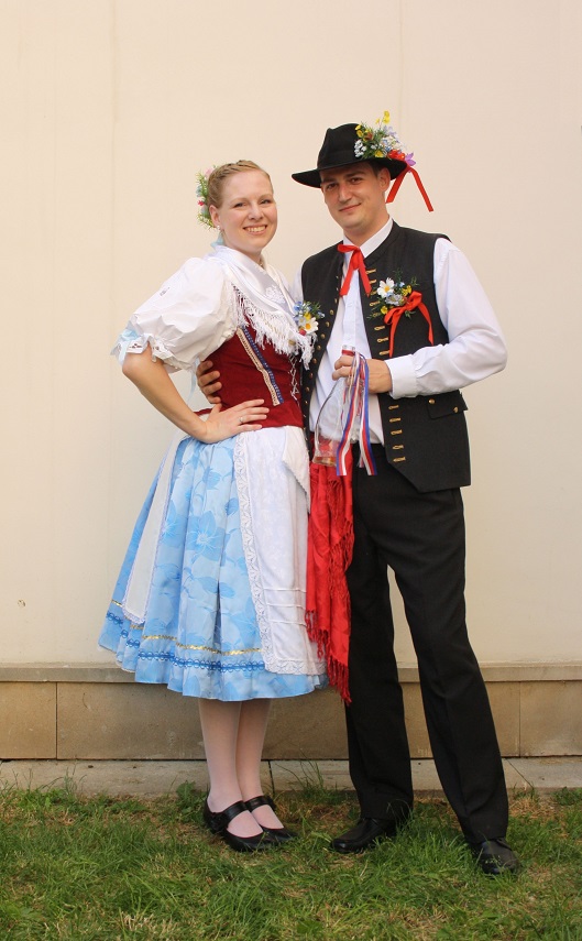 1) kroj svobodných