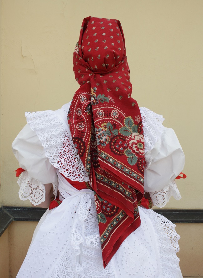 2) sváteční kroj z Ostopovic, hody 25.6.2016