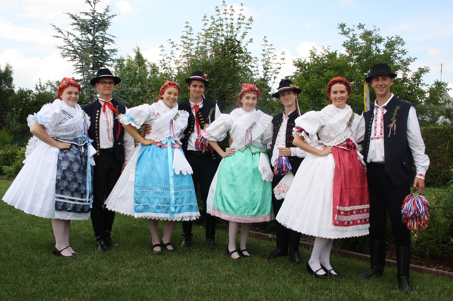 6)Stárci v obnovených krojích Mladé hody 22.6.2019